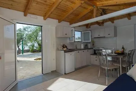 Needa's - New Hope Poolside * Mikra Mandinia